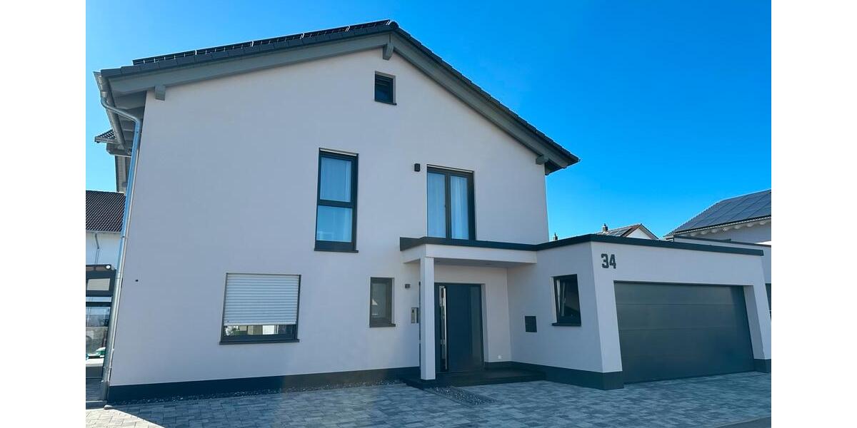 Einfamilienhaus Trossingen - 6 Zimmer, 180 m&sup2;, 775.000&euro; | Angebot:24241048