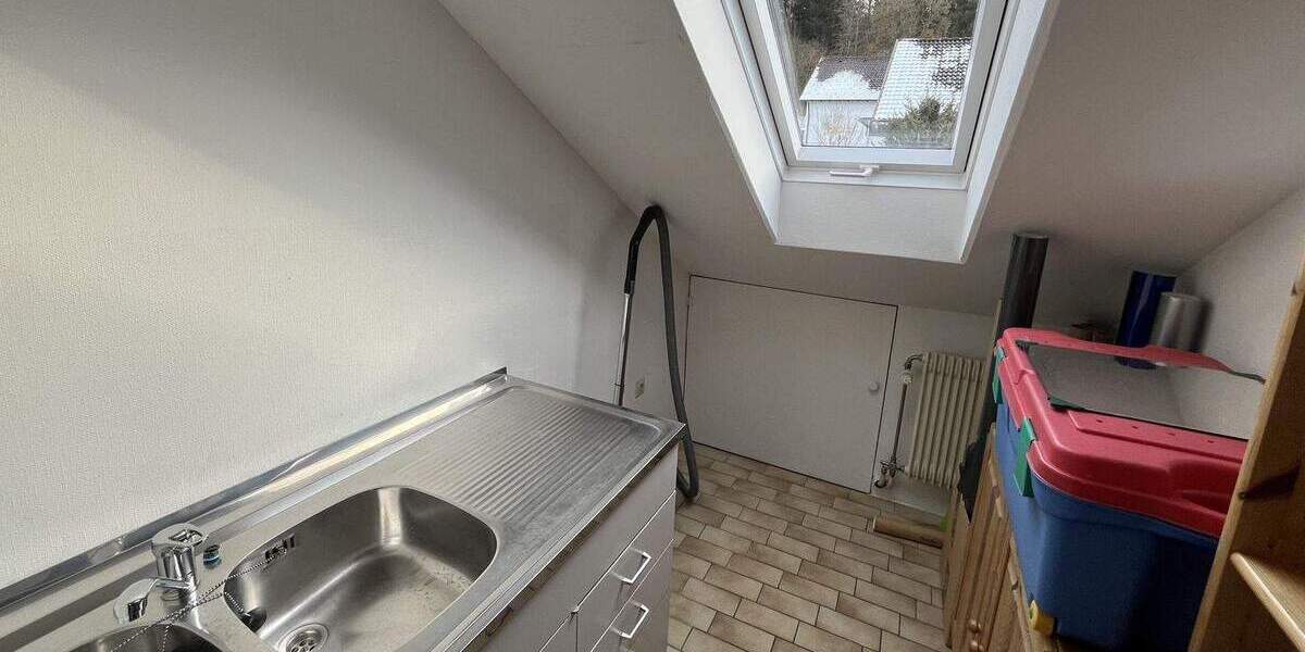 Einfamilienhaus Tuttlingen Nendingen - 8 Zimmer, 221 m&sup2;, 649.000&euro; | Angebot:25676929