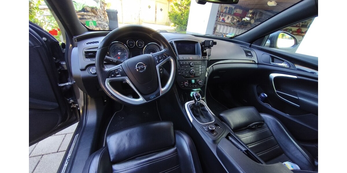 Opel Insignia OPC 186.000 km 7.990 &euro; Niedereschach 78078