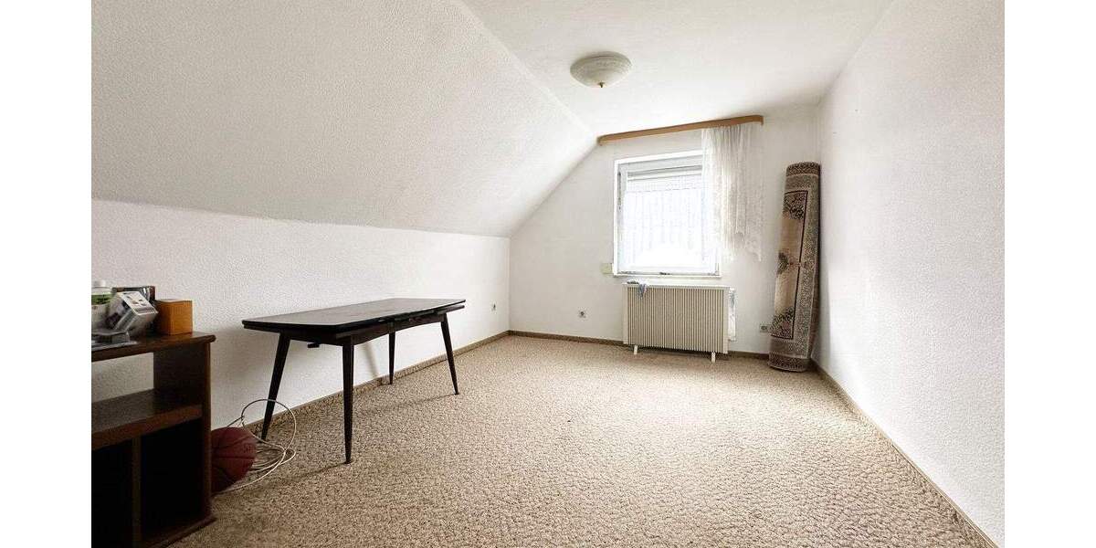 Einfamilienhaus Rottweil Göllsdorf - 6 Zimmer, 100 m&sup2;, 185.000&euro; | Angebot:25662398