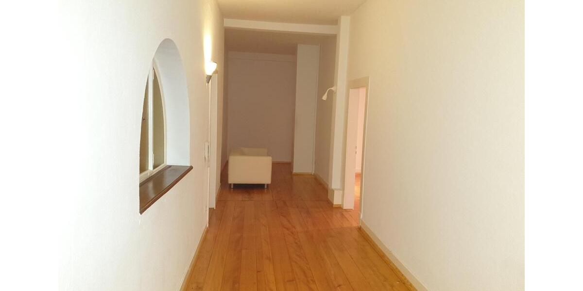 Dachgeschoßwohnung Donaueschingen - 2 Zimmer, 135 m&sup2;, 900&euro; | Angebot:25654103