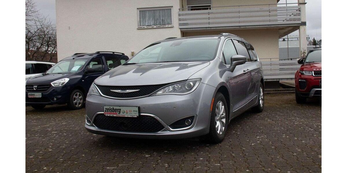 Chrysler Pacifica 93.395 km 23.790 &euro; Mönchweiler 78087