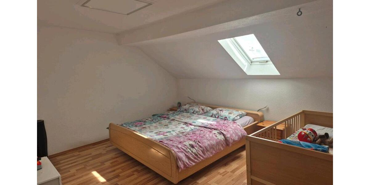 Dachgeschoßwohnung Villingen-Schwenningen Kopsbühl - 4 Zimmer, 91 m&sup2;, 800&euro; | Angebot:26416011