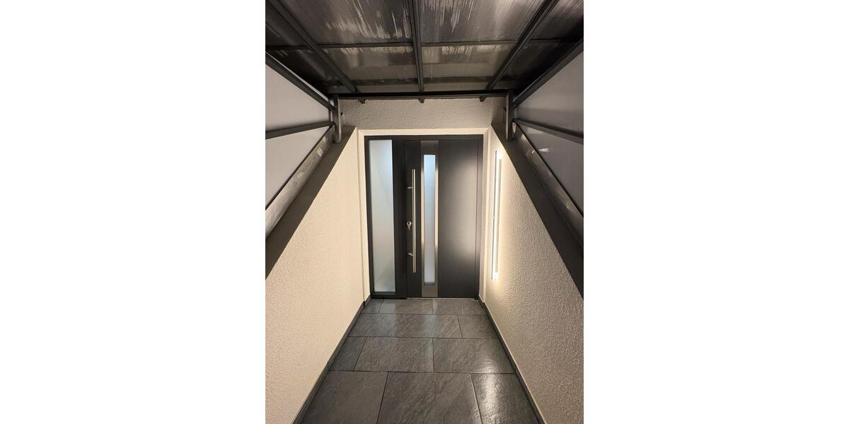 Dachgeschoßwohnung Donaueschingen - 4 Zimmer, 115 m&sup2;, 1.200&euro; | Angebot:25660059