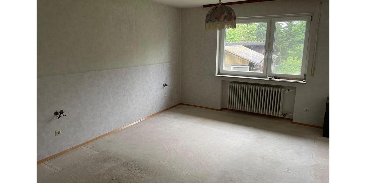 Einfamilienhaus Rottweil - 10 Zimmer, 190 m&sup2;, 340.000&euro; | Angebot:25633066