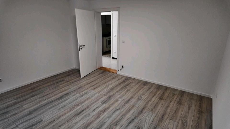 Doppelhaushälfte Tuttlingen - 5 Zimmer, 195 m&sup2;, 2.350&euro; | Angebot:25599390