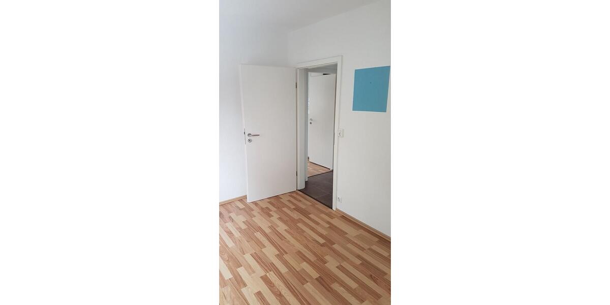Etagenwohnung Villingen-Schwenningen Schwenningen - 3 Zimmer, 77 m&sup2;, 220.000&euro; | Angebot:25570784