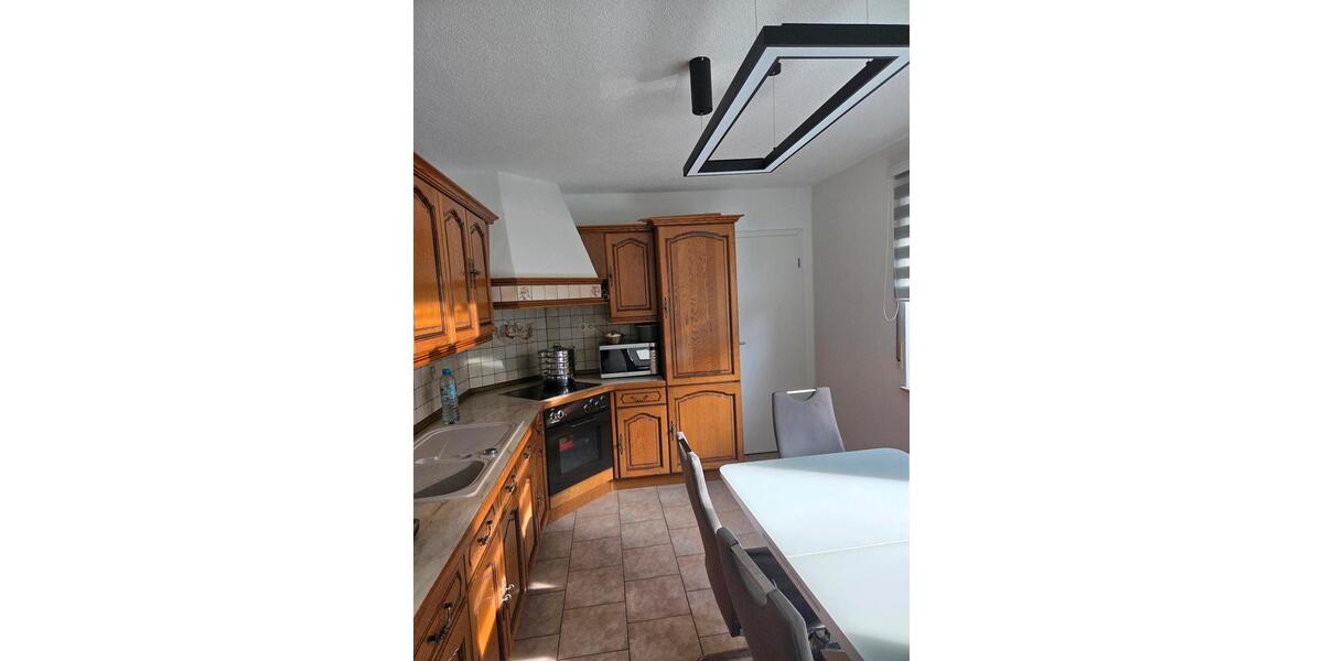 Erdgeschoßwohnung Trossingen - 4 Zimmer, 99 m&sup2;, 340.000&euro; | Angebot:26851526