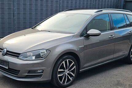 VW Golf 143.000 km 10.950 &euro; Aldingen 78554
