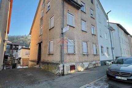Haus Tuttlingen - 6 Zimmer, 150 m&sup2;, 135.000&euro; | Angebot:25667764