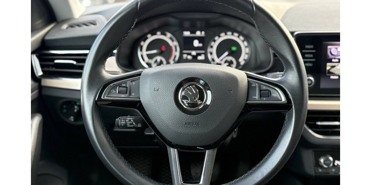 Skoda Kamiq 1.0 TSI STYLE/NAVI/KAMERA/DAB/LED/DSG 61.766 km 18.900 &euro; Villingen-Schwenningen 78054