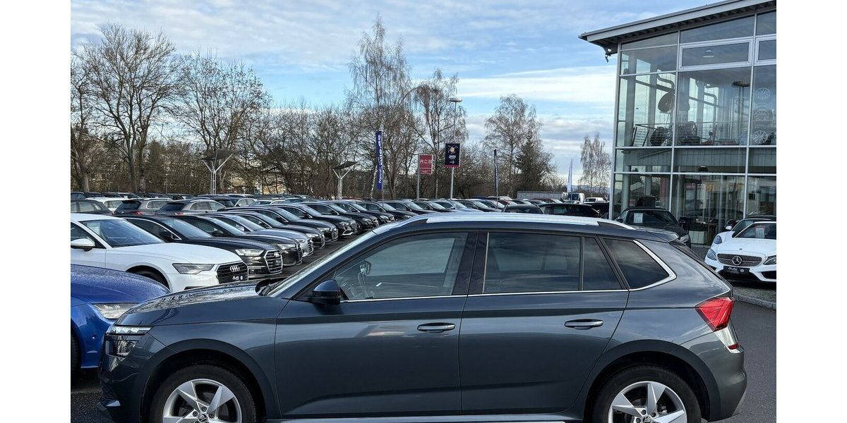 Skoda Kamiq 1.0 TSI STYLE/NAVI/KAMERA/DAB/LED/DSG 61.766 km 18.900 &euro; Villingen-Schwenningen 78054