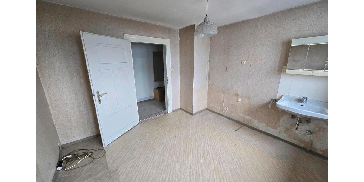 Etagenwohnung Schramberg - 6 Zimmer, 115 m&sup2;, 700&euro; | Angebot:25637000