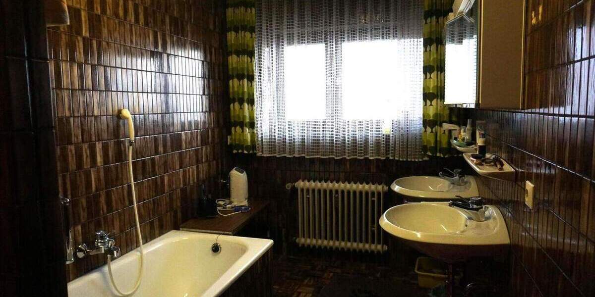 Mehrfamilienhaus, Wohnhaus Bösingen - 1 Zimmer, 302 m&sup2;, 395.000&euro; | Angebot:25707746