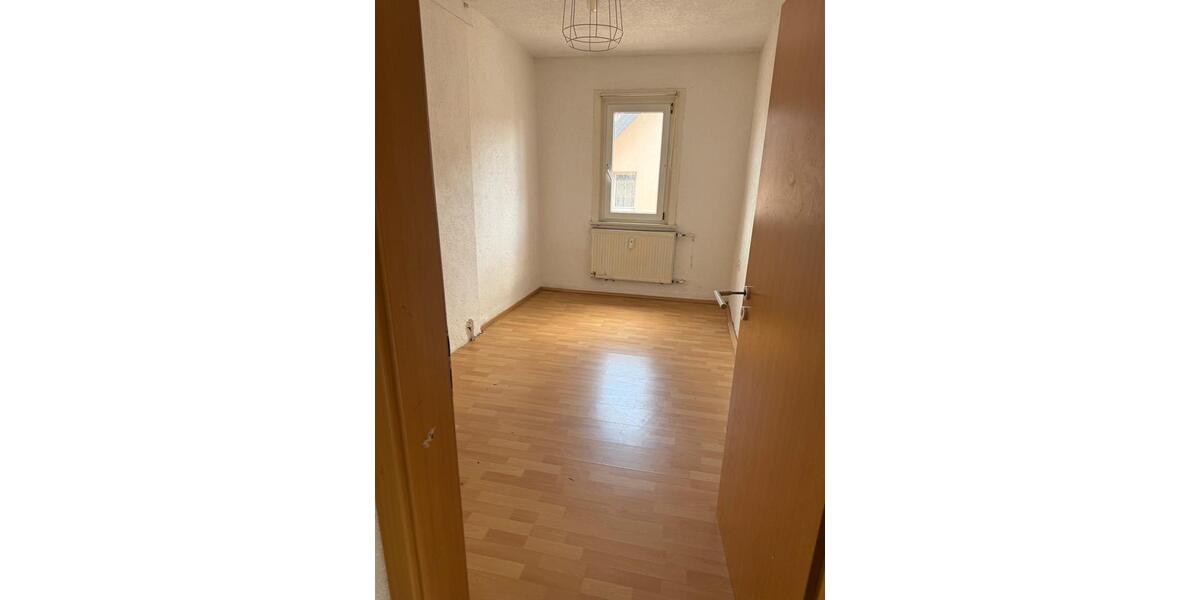 Etagenwohnung Villingen-Schwenningen Schwenningen - 6 Zimmer, 110 m&sup2;, 1.400&euro; | Angebot:26670356
