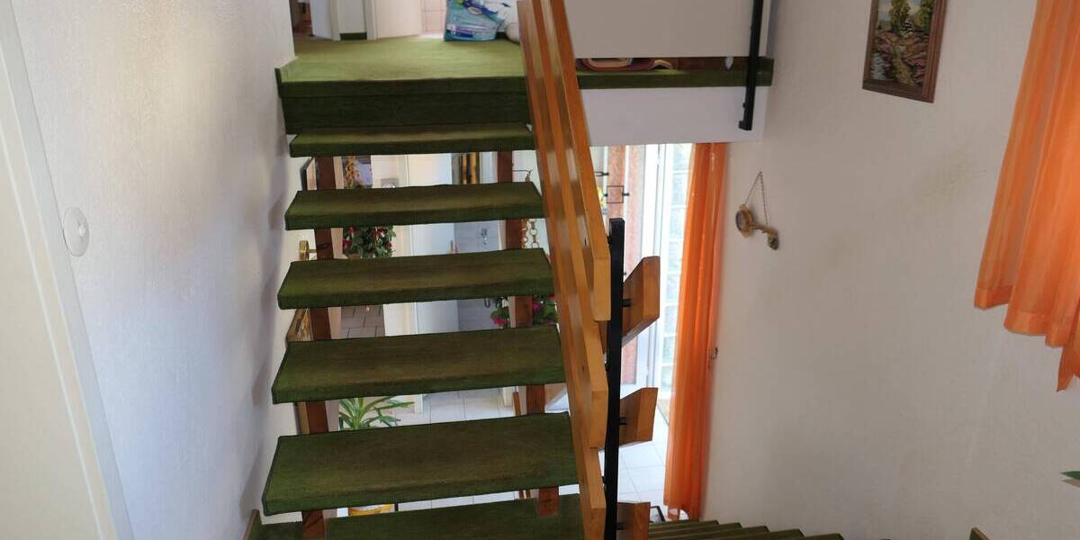 Doppelhaushälfte Gosheim - 7 Zimmer, 141 m&sup2;, 229.000&euro; | Angebot:25670855