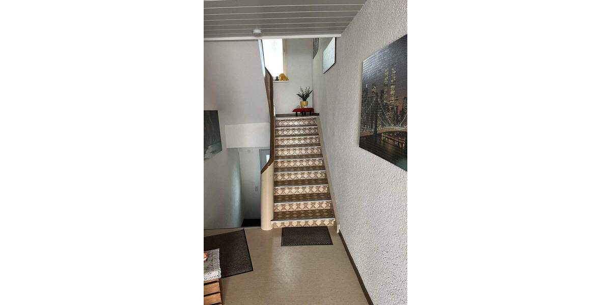 Mehrfamilienhaus, Wohnhaus Tuttlingen - 9 Zimmer, 146 m&sup2;, 339.000&euro; | Angebot:25815739