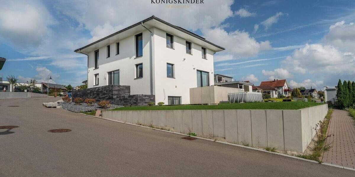Einfamilienhaus Dunningen / Stampfe Dunningen - 8 Zimmer, 193 m&sup2;, 790.000&euro; | Angebot:25731506