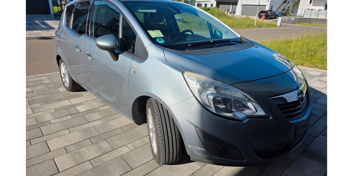 Opel Meriva 129.000 km 4.999 &euro; Trossingen 78647