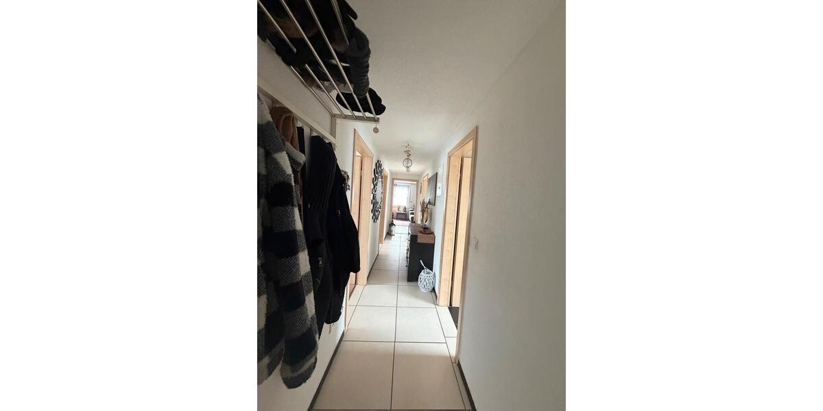 Dachgeschoßwohnung Zimmern ob Rottweil - 4 Zimmer, 80 m&sup2;, 1.050&euro; | Angebot:25259117