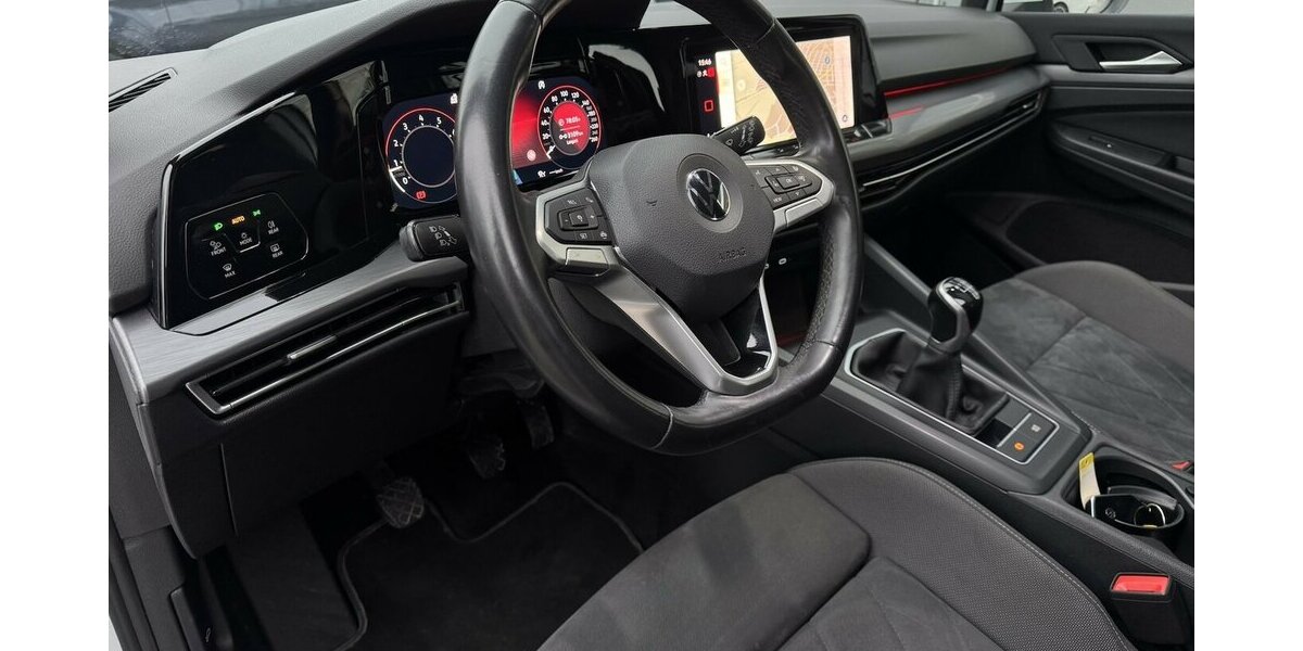 VW Golf 1 ST EDITION VIII LIM. STYLE/MASSAGE/MEMORY 128.913 km 16.800 &euro; Villingen-Schwenningen 78054