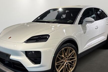 Porsche Macan 24.900 km 93.400 &euro; Villingen-Schwenningen 78048