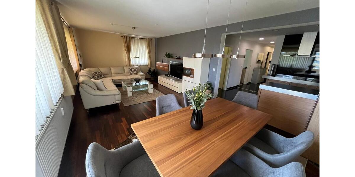 Etagenwohnung Villingen-Schwenningen Schwenningen - 4 Zimmer, 102 m&sup2;, 295.000&euro; | Angebot:26535283