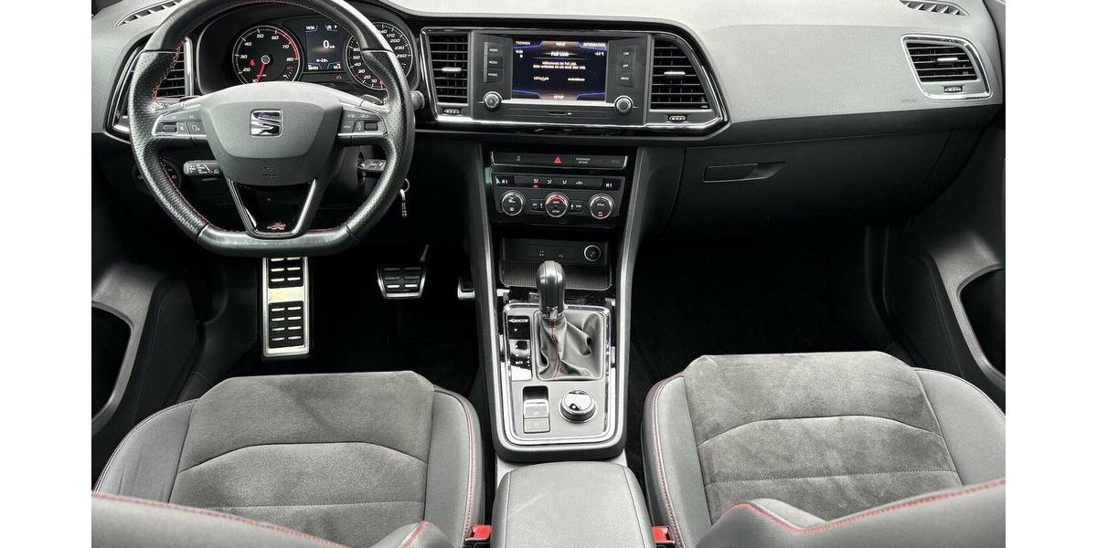 Seat Ateca FR 4 Drive KAMERA/AHK/DSG/1.HAND 88.453 km 19.900 &euro; Villingen-Schwenningen 78054