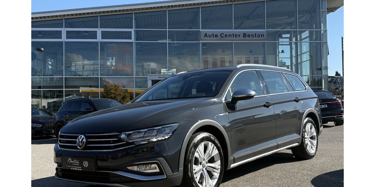 VW Passat Alltrack 2.0 TDI MASSAGE/PANO/NAVI/1.HAND 88.854 km 26.800 &euro; Villingen-Schwenningen 78054