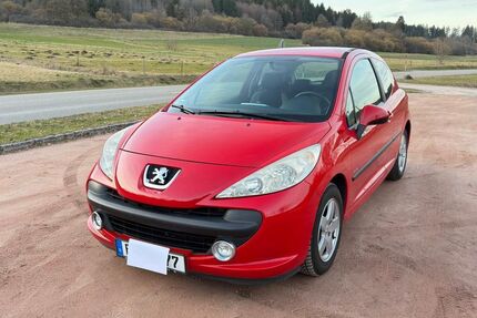 Peugeot 207 120.000 km 3.500 &euro; Donaueschingen 78166