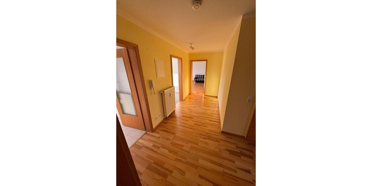 Etagenwohnung Donaueschingen - 3 Zimmer, 80 m&sup2;, 800&euro; | Angebot:25829680
