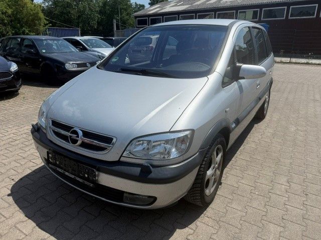 Opel Zafira 122.000 km 1.950 &euro; Villingen 78050