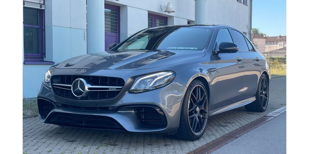 Mercedes-Benz E 63 AMG 131.000 km 50.890 &euro; Tuttlingen 78532