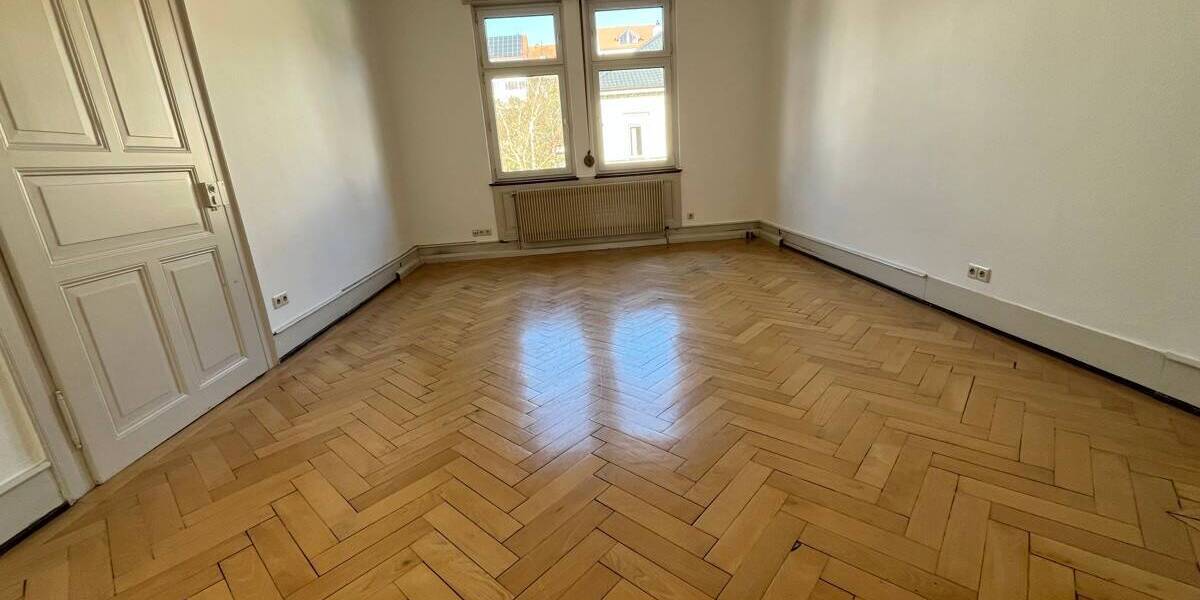 Gewerbeobjekt Rottweil - 6 Zimmer, 199 m&sup2;, 1.400&euro; | Angebot:25820683