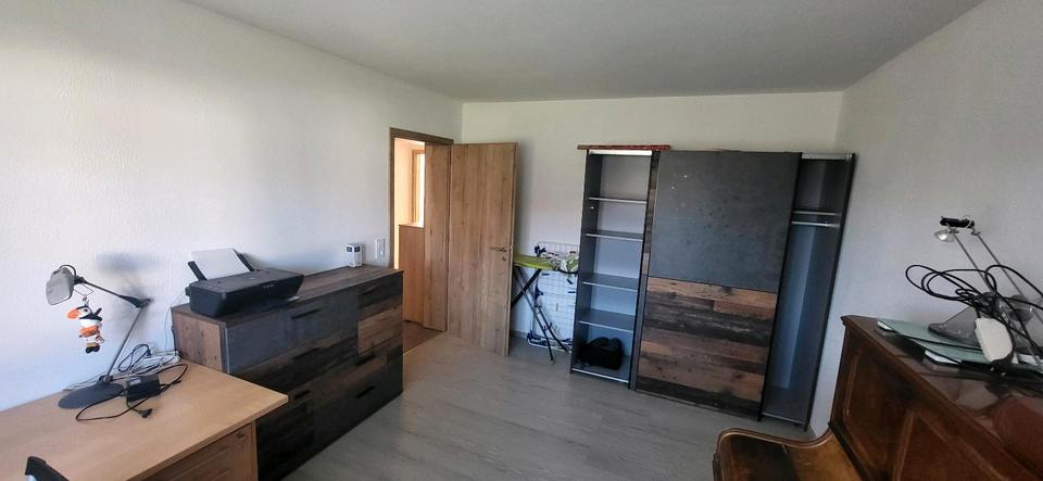 Etagenwohnung Dietingen - 6 Zimmer, 133 m&sup2;, 1.000&euro; | Angebot:26566573