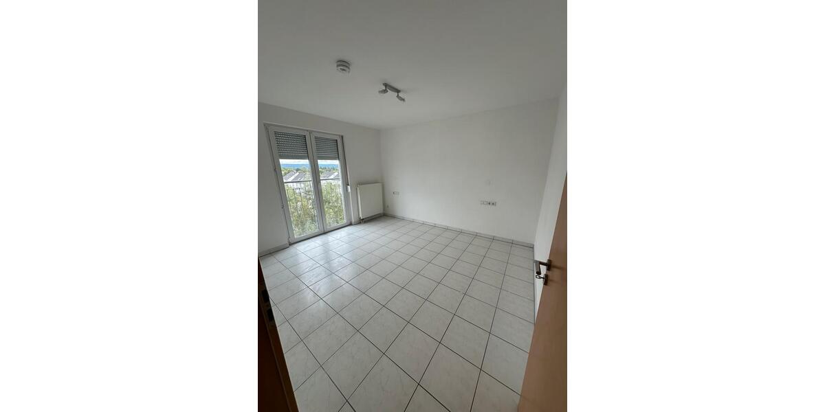 Etagenwohnung Villingen-Schwenningen Schwenningen - 5 Zimmer, 112 m&sup2;, 1.470&euro; | Angebot:25934843