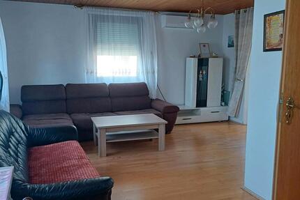 Haus Villingen-Schwenningen Schwenningen - 4 Zimmer, 102 m&sup2;, 1.490&euro; | Angebot:27620310