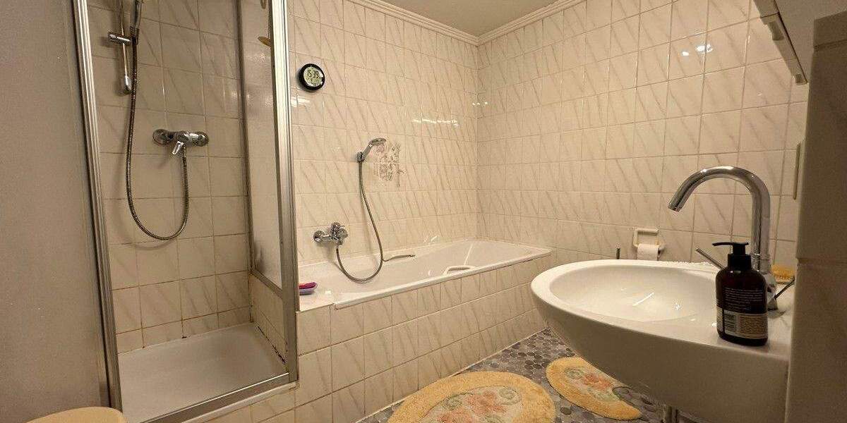 Mehrfamilienhaus, Wohnhaus Böttingen - 1 Zimmer, 230 m&sup2;, 310.000&euro; | Angebot:25683315