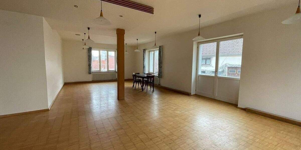 Mehrfamilienhaus, Wohnhaus Böttingen - 7 Zimmer, 317 m&sup2;, 280.000&euro; | Angebot:25728860