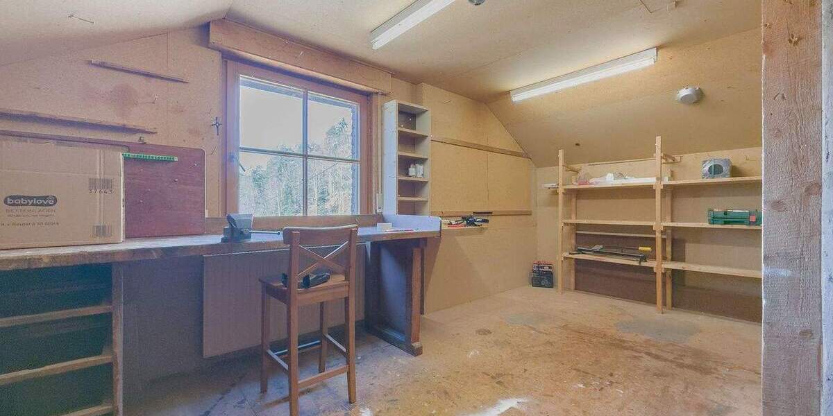 Einfamilienhaus Tennenbronn / Tennenbronn Tennenbronn - 8 Zimmer, 184 m&sup2;, 298.000&euro; | Angebot:25691611