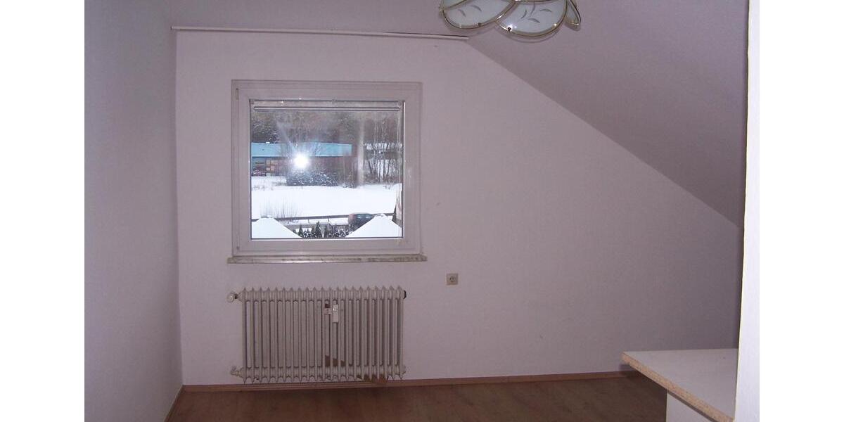 Dachgeschoßwohnung Mönchweiler - 2 Zimmer, 65 m&sup2;, 435&euro; | Angebot:25405923