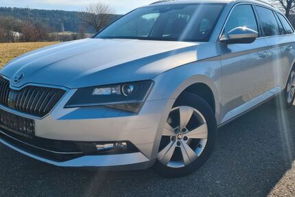 Skoda Superb 288.000 km 11.500 &euro; Spaichingen 78549