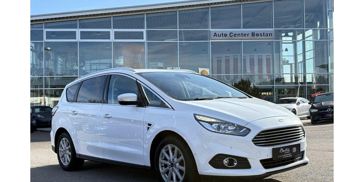 Ford S-Max 2.0 TDCI TITANIUM/7-SITZER/NAVI/AUTOMATIK 170.784 km 11.900 &euro; Villingen-Schwenningen 78054
