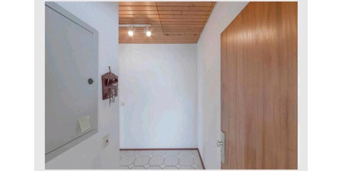 Dachgeschoßwohnung Sankt Georgen im Schwarzwald - 3 Zimmer, 67 m&sup2;, 650&euro; | Angebot:25931259