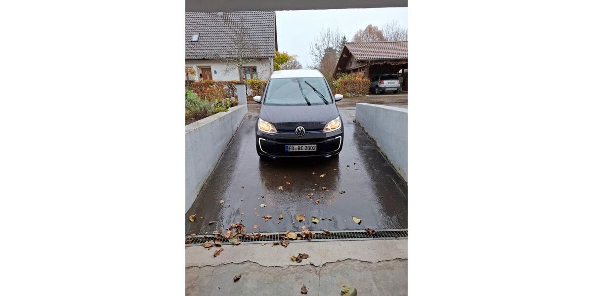 VW e-up! 48.000 km 12.800 &euro; Löffingen 79843