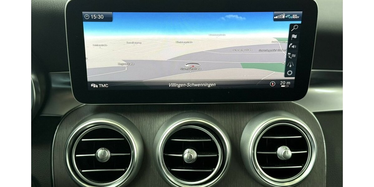 Mercedes-Benz C 180 AVANTGARDE/BURMESTER/KAMERA/HEAD UP/LEDER 72.347 km 25.900 &euro; Villingen-Schwenningen 78054