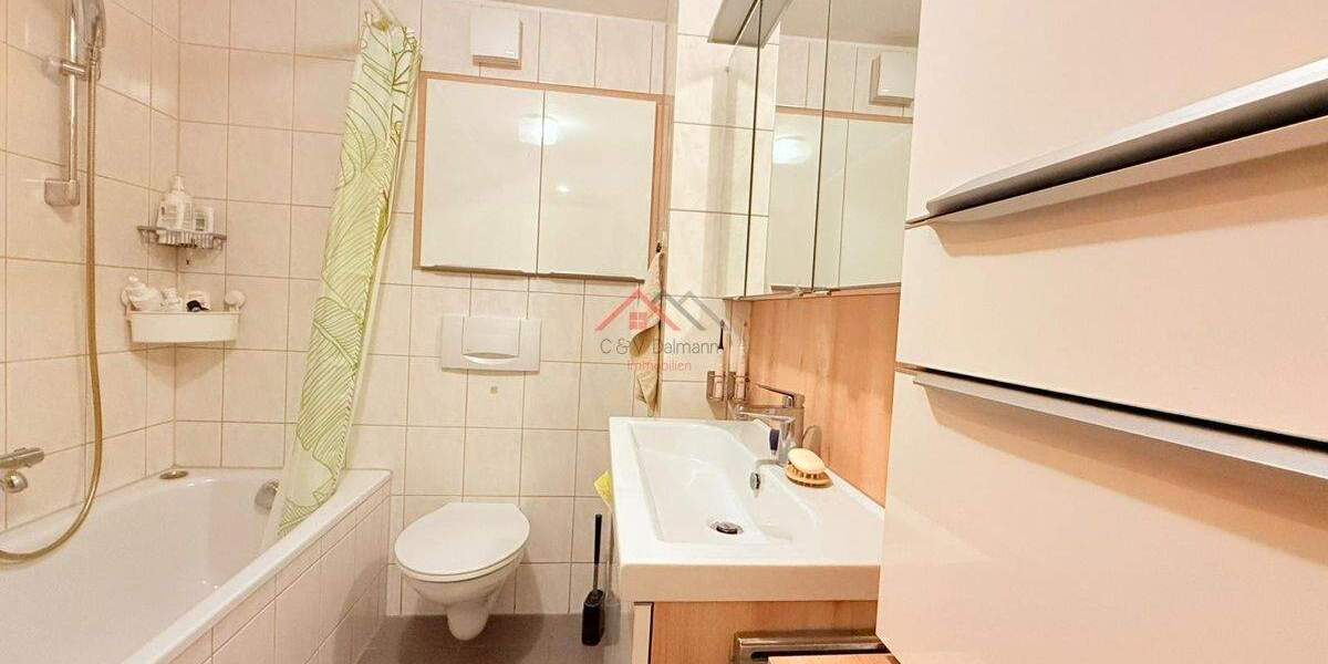 Etagenwohnung Tuttlingen / Möhringen Möhringen - 4 Zimmer, 111 m&sup2;, 199.000&euro; | Angebot:25674000