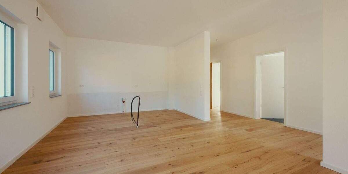 Etagenwohnung Villingendorf - 2 Zimmer, 84 m&sup2;, 299.500&euro; | Angebot:25676135