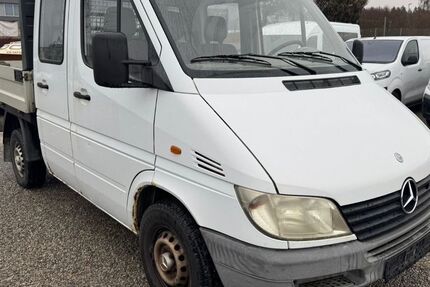 Mercedes-Benz Sprinter 186.000 km 5.990 &euro; Schwenningen 78056