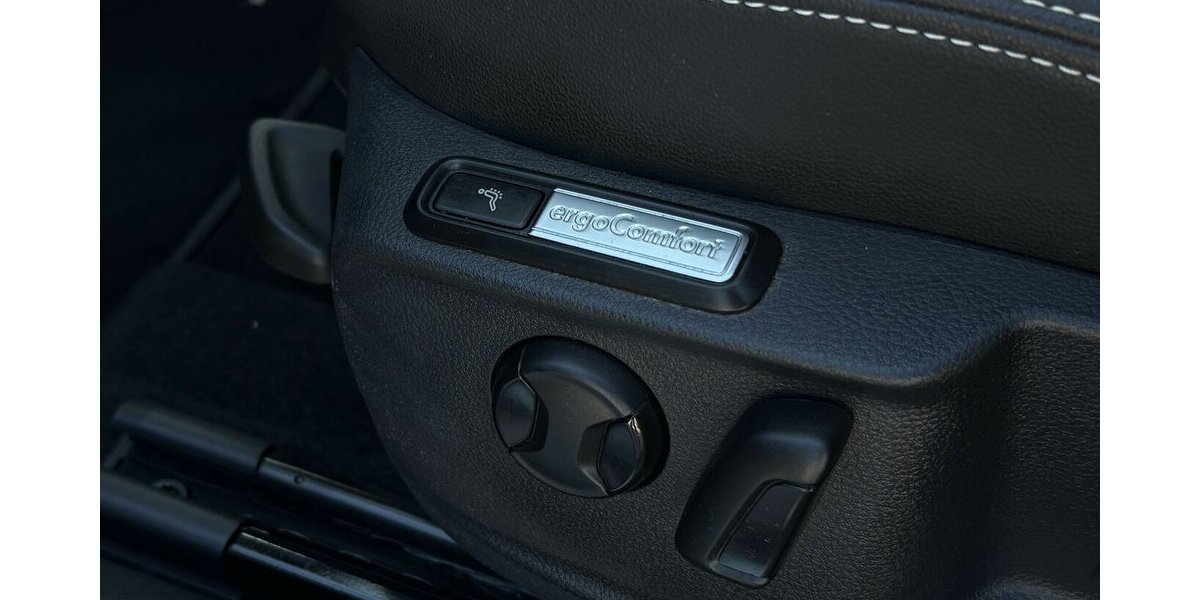 VW Passat Alltrack 2.0 TDI MASSAGE/PANO/NAVI/1.HAND 88.854 km 26.800 &euro; Villingen-Schwenningen 78054